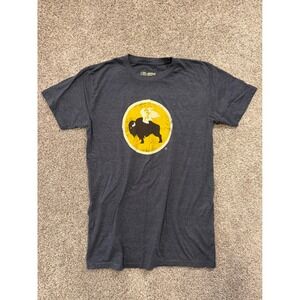 Buffalo Wild Wings T-Shirt Mens Medium Gray Graphic B-Dubs Logo Tee Short Sleeve